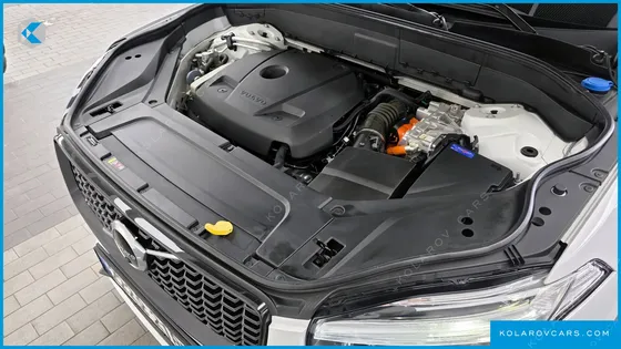 VOLVO XC90 T8 R-DESIGN HYBRID