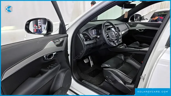 VOLVO XC90 T8 R-DESIGN HYBRID