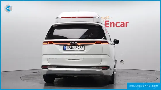 KIA CARNIVAL GASOLINE 9-SEATER HI-LIMOUSINE