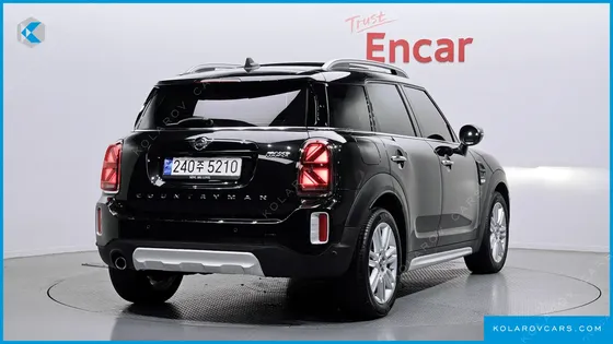 MINI COUNTRYMAN CLASSIC PLUS LAUNCH PACK