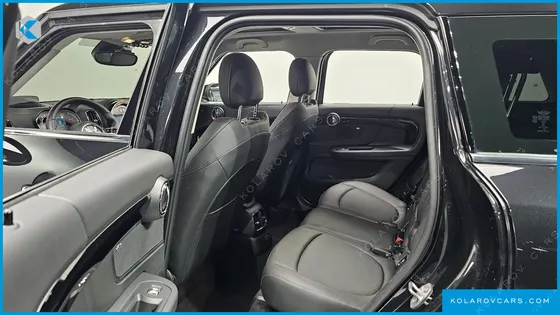 MINI COUNTRYMAN CLASSIC PLUS LAUNCH PACK