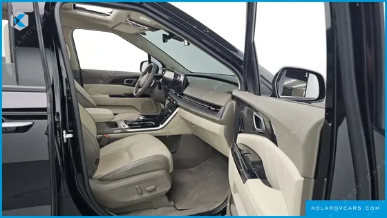 KIA CARNIVAL 9-SEATER SIGNATURE