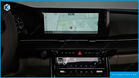 KIA CARNIVAL 9-SEATER SIGNATURE