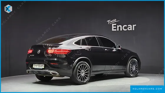 MERCEDES GLC-CLASS GLC300 4MATIC AMG LINE COUPE