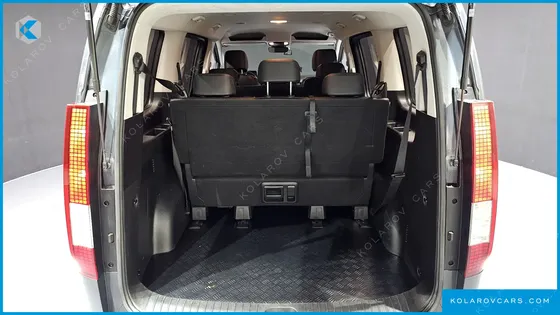 HYUNDAI STARIA TOURER 9-SEATER