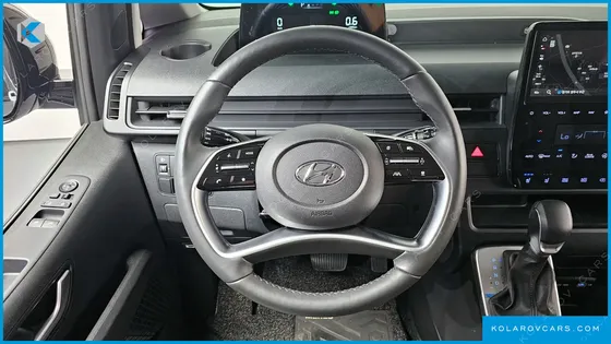 HYUNDAI STARIA L3.5 TOURER 11-SEATER
