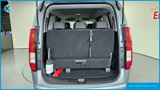 HYUNDAI STARIA L3.5 TOURER 11-SEATER