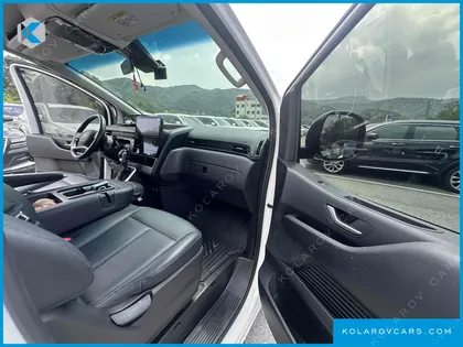 HYUNDAI STARIA TOURER 9-SEATER