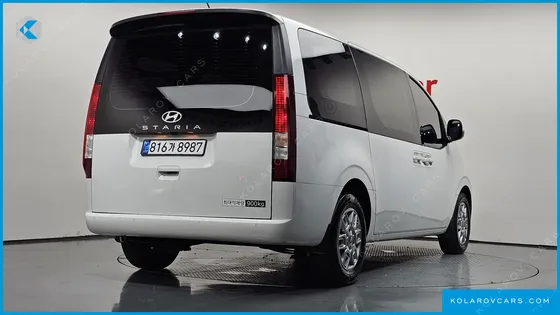 HYUNDAI STARIA HEV 1.6 CARGO 3-SEATER