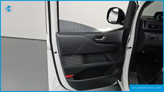 HYUNDAI STARIA HEV 1.6 CARGO 3-SEATER