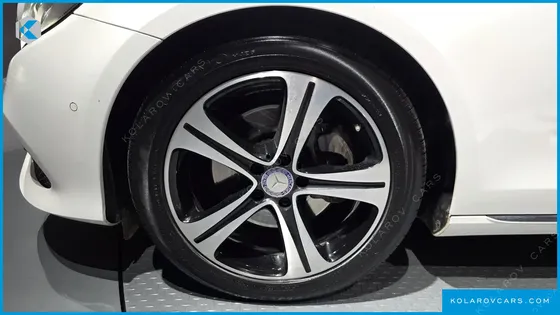 MERCEDES E-CLASS E220D 4MATIC AVANTGARDE