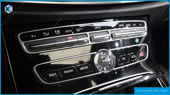 MERCEDES E-CLASS E220D 4MATIC AVANTGARDE