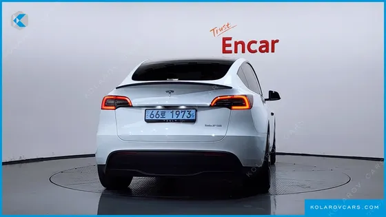 TESLA MODEL Y PERFORMANCE AWD