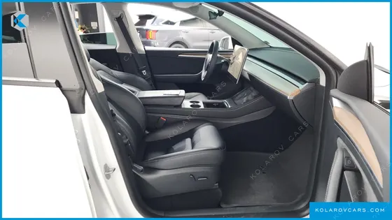 TESLA MODEL Y PERFORMANCE AWD