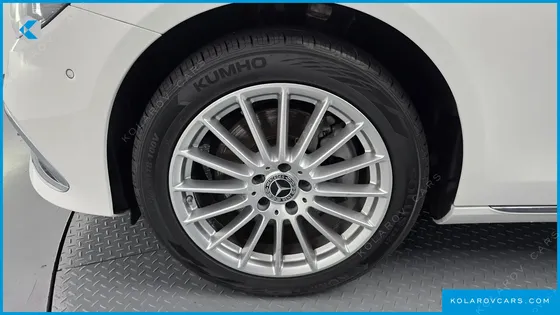 MERCEDES E-CLASS E220D 4MATIC EXCLUSIVE