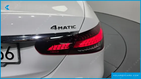 MERCEDES E-CLASS E220D 4MATIC EXCLUSIVE