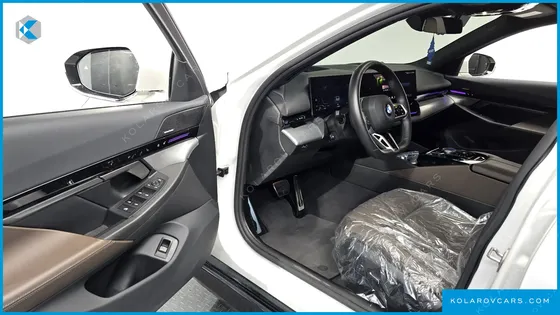 BMW 5 SERIES 523D M SPORT