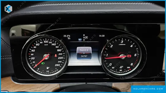 MERCEDES E-CLASS E220D EXCLUSIVE