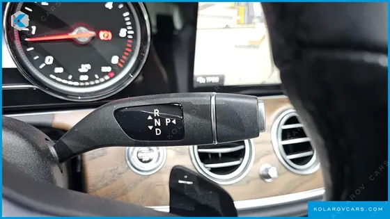 MERCEDES E-CLASS E220D EXCLUSIVE