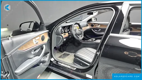 MERCEDES E-CLASS E220D EXCLUSIVE