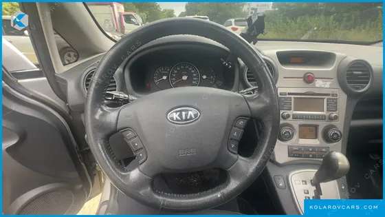 KIA CARENS LPI 2.0 GLX