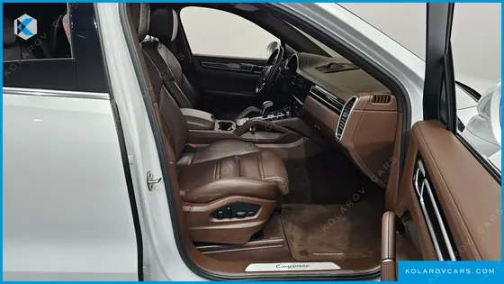 PORSCHE CAYENNE 3.0 COUPE