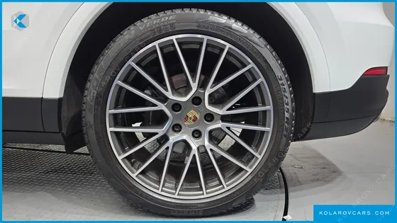 PORSCHE CAYENNE 3.0