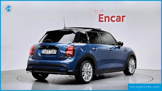 MINI COOPER 5-DOOR CLASSIC PLUS