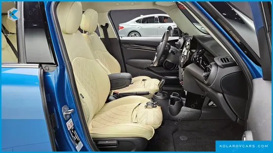 MINI COOPER 5-DOOR CLASSIC PLUS
