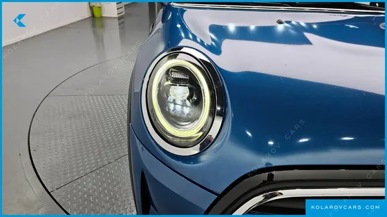 MINI COOPER 5-DOOR CLASSIC PLUS