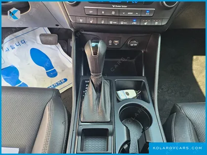 HYUNDAI TUCSON DIESEL 2.0 2WD