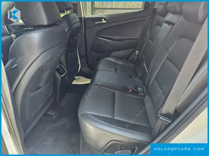 HYUNDAI TUCSON DIESEL 2.0 2WD
