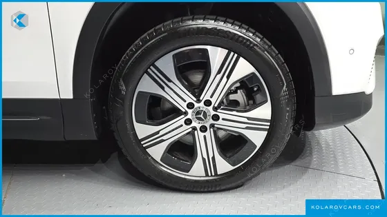 MERCEDES EQB EQB300 4MATIC PROGRESSIVE