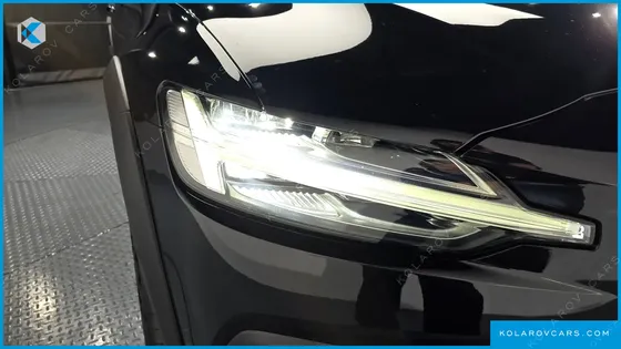 VOLVO V60 B5 ULTIMATE AWD