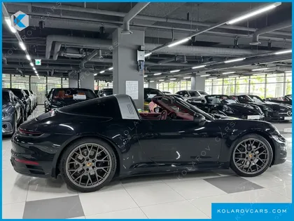 PORSCHE 911 TARGA 4