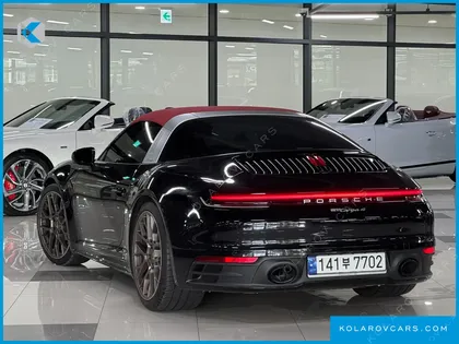 PORSCHE 911 TARGA 4