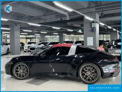 PORSCHE 911 TARGA 4