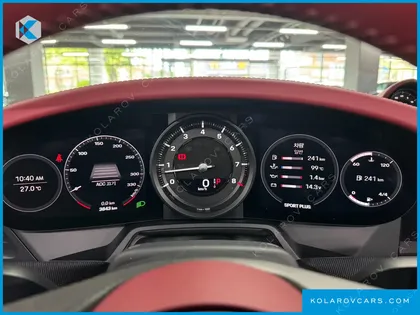PORSCHE 911 TARGA 4