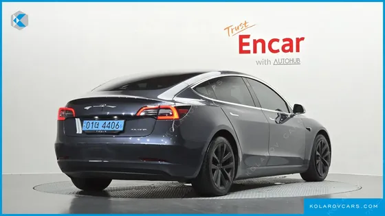 TESLA MODEL 3 LONG RANGE AWD