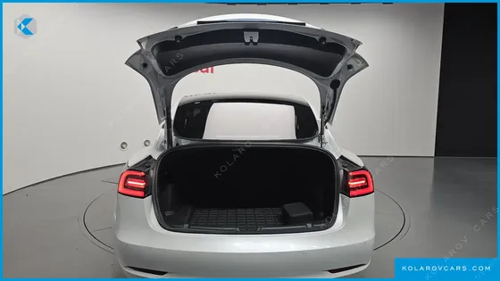 TESLA MODEL 3 LONG RANGE AWD