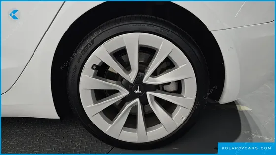 TESLA MODEL 3 LONG RANGE AWD