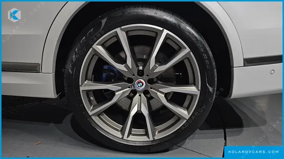 BMW X7 M50I 6STR