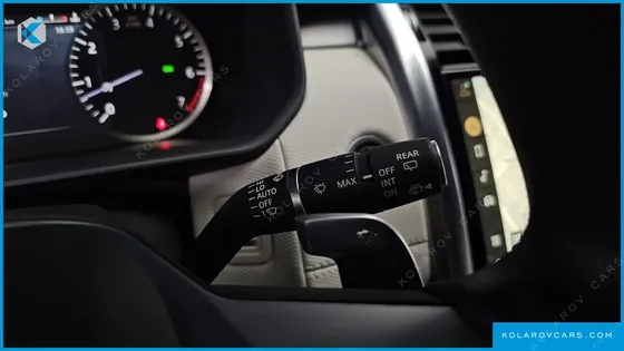 LAND ROVER DISCOVERY P360 R-DYNAMIC SE