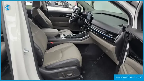 KIA CARNIVAL GASOLINE 9 SEATER X LINE
