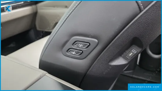 KIA CARNIVAL GASOLINE 9 SEATER X LINE