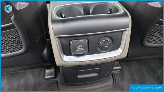 KIA CARNIVAL GASOLINE 9 SEATER X LINE