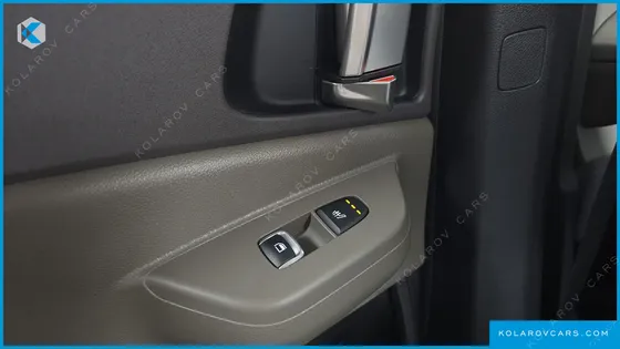 KIA CARNIVAL HEV 9 SEATER PRESTIGE