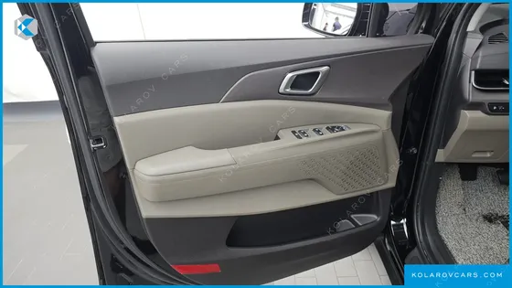 KIA CARNIVAL HEV 9 SEATER PRESTIGE