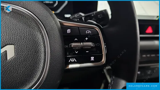 KIA CARNIVAL 7-SEATER NOBLESSE