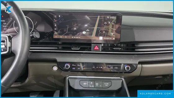 KIA CARNIVAL 9-SEATER NOBLESSE